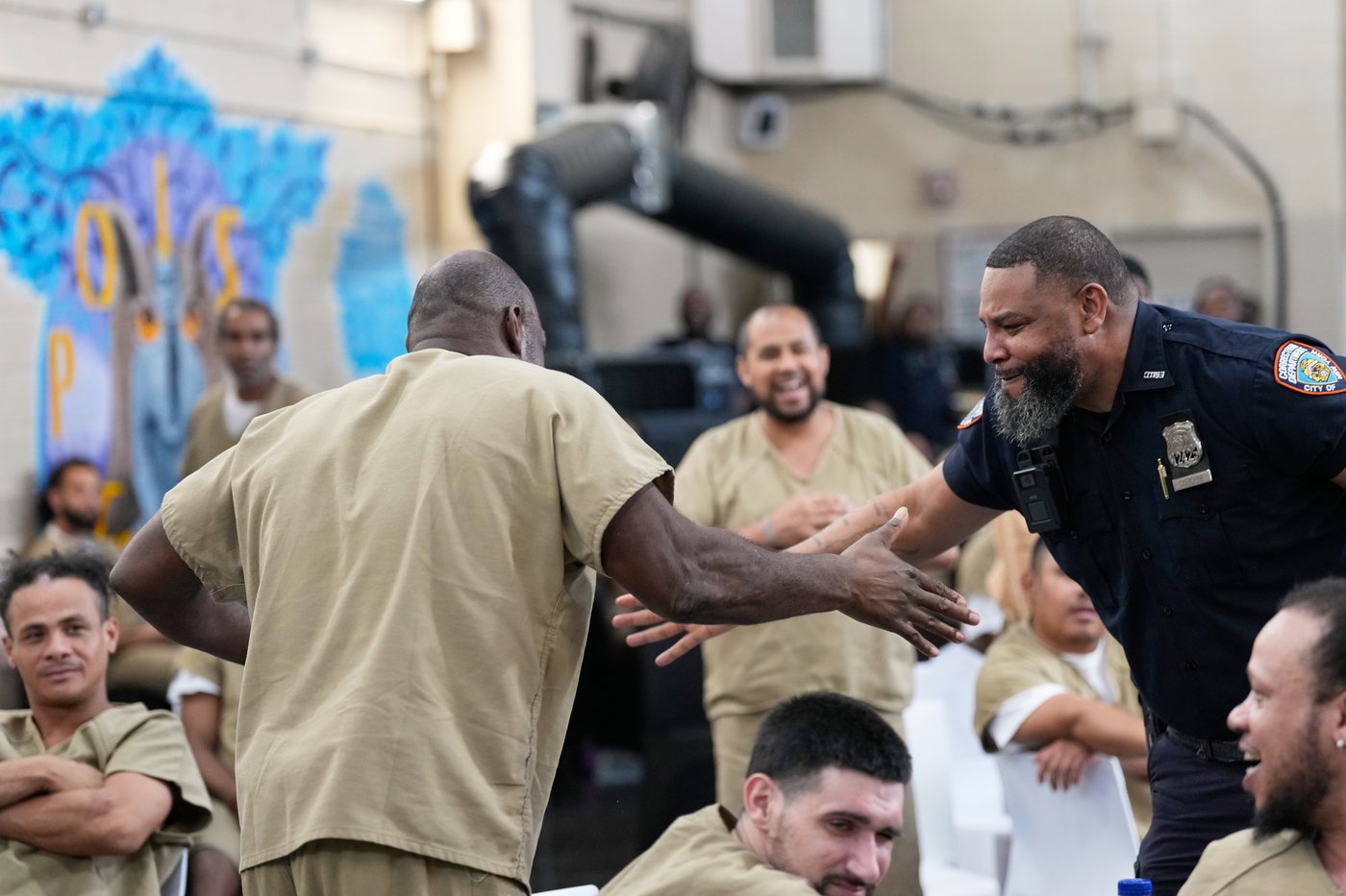 NYC’s Rikers Island jail hosts World Cup watch party for inmates | iNFOnews.ca