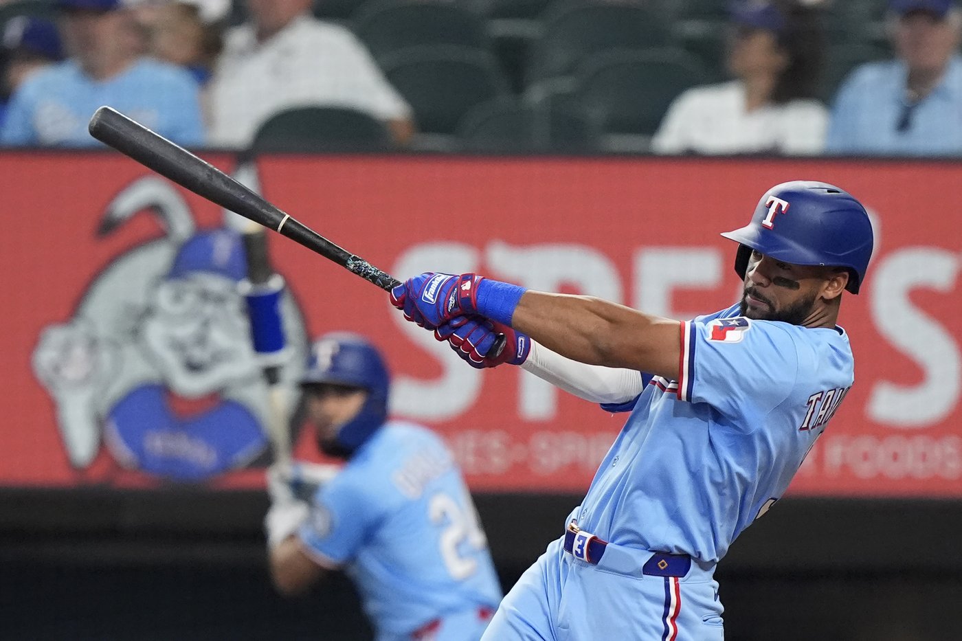Rangers recall utilityman Ezequiel Duran after OF Kevin Pillar is put on 10-day injured list | iNFOnews.ca Rangers recall utilityman Ezequiel Duran after OF Kevin Pillar is put on 10-day injured list | iNFOnews.ca