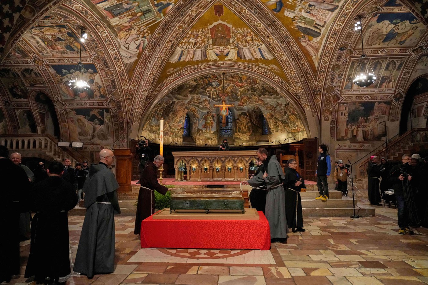 The bones of St. Francis are going on public display, a mixed blessing for Assisi | iNFOnews.ca