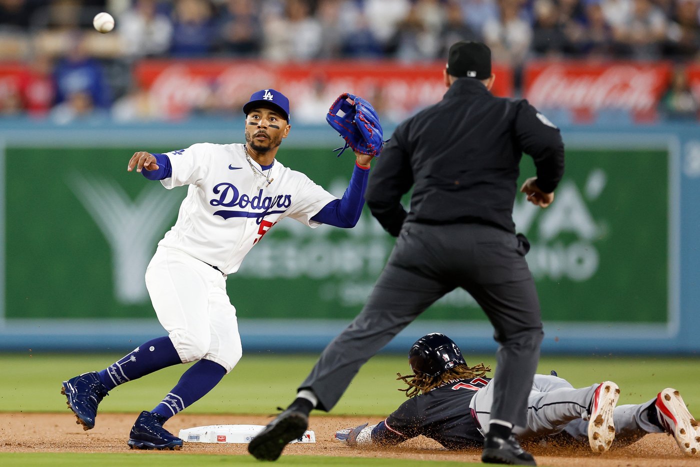 Messick shines for 6 scoreless as Guardians spoil Dodgers' perfect start, 4-2 | iNFOnews.ca Messick shines for 6 scoreless as Guardians spoil Dodgers' perfect start, 4-2 | iNFOnews.ca