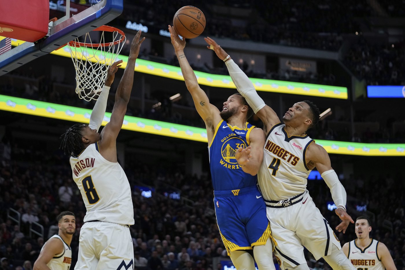 Steve Kerr committed to finding Stephen Curry a rest day, insists superstar guard is exhausted | iNFOnews.ca
