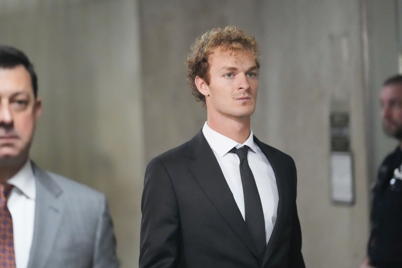 Father of victim in NYC subway chokehold case sues defendant Daniel Penny | iNFOnews.ca Father of victim in NYC subway chokehold case sues defendant Daniel Penny | iNFOnews.ca