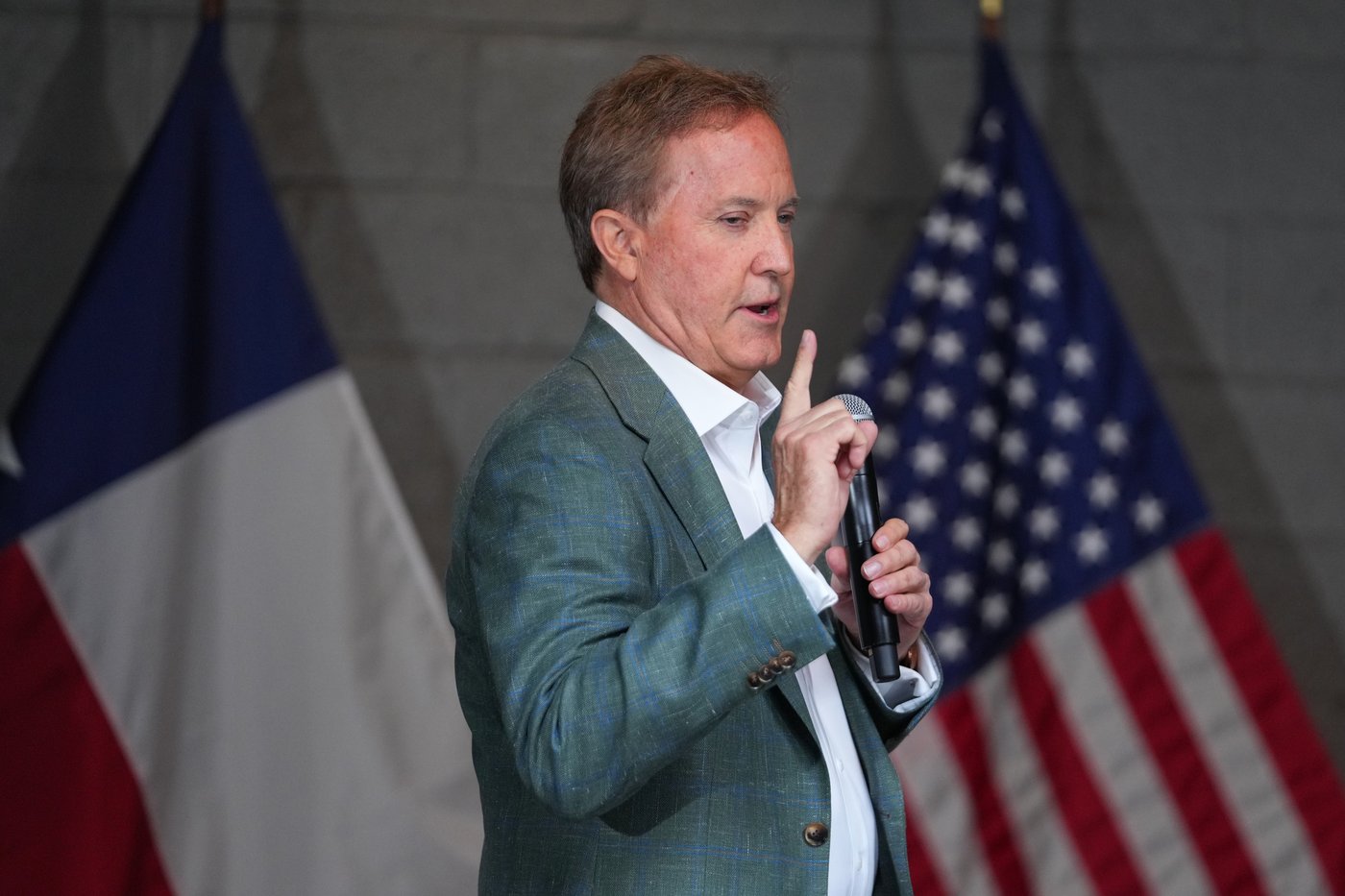 Trump endorses Ken Paxton in Texas GOP primary, boosting his challenge to incumbent Sen. Cornyn | iNFOnews.ca Trump endorses Ken Paxton in Texas GOP primary, boosting his challenge to incumbent Sen. Cornyn | iNFOnews.ca