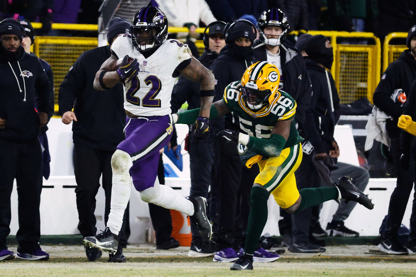 Derrick Henry's virtuoso performance helps Ravens stay alive with 41-24 win over Packers | iNFOnews.ca Derrick Henry's virtuoso performance helps Ravens stay alive with 41-24 win over Packers | iNFOnews.ca