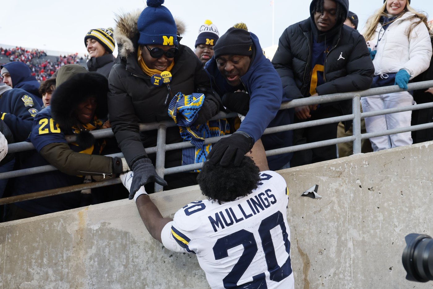Michigan, Ohio State players brawl after Wolverines beat No. 2 Buckeyes. Police use pepper spray | iNFOnews.ca Michigan, Ohio State players brawl after Wolverines beat No. 2 Buckeyes. Police use pepper spray | iNFOnews.ca