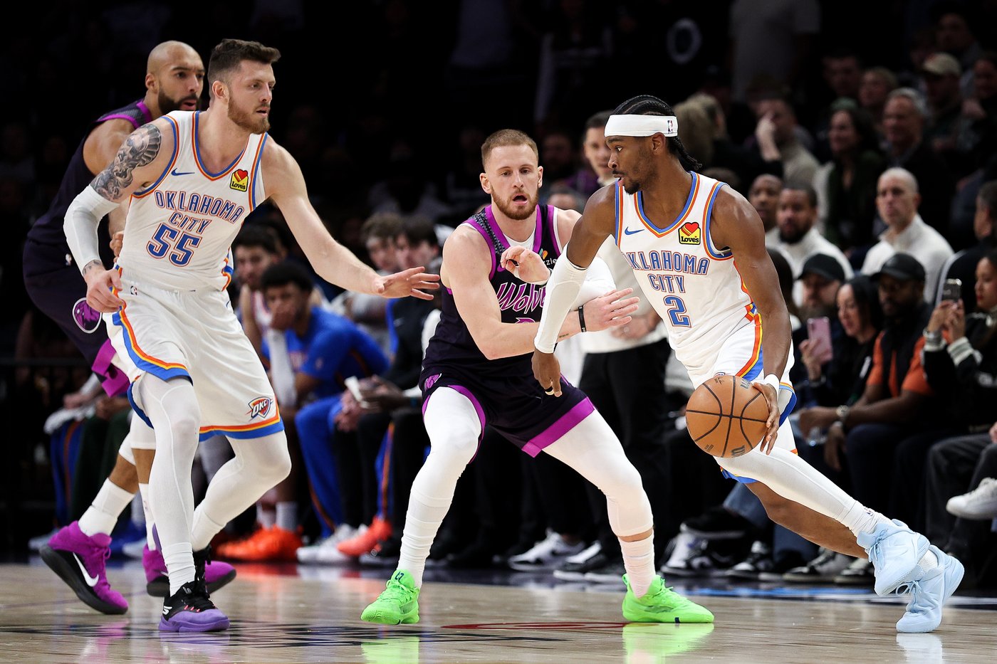 Timberwolves hand the Thunder their 3rd loss, 112-107, after Edwards takes over down the stretch | iNFOnews.ca