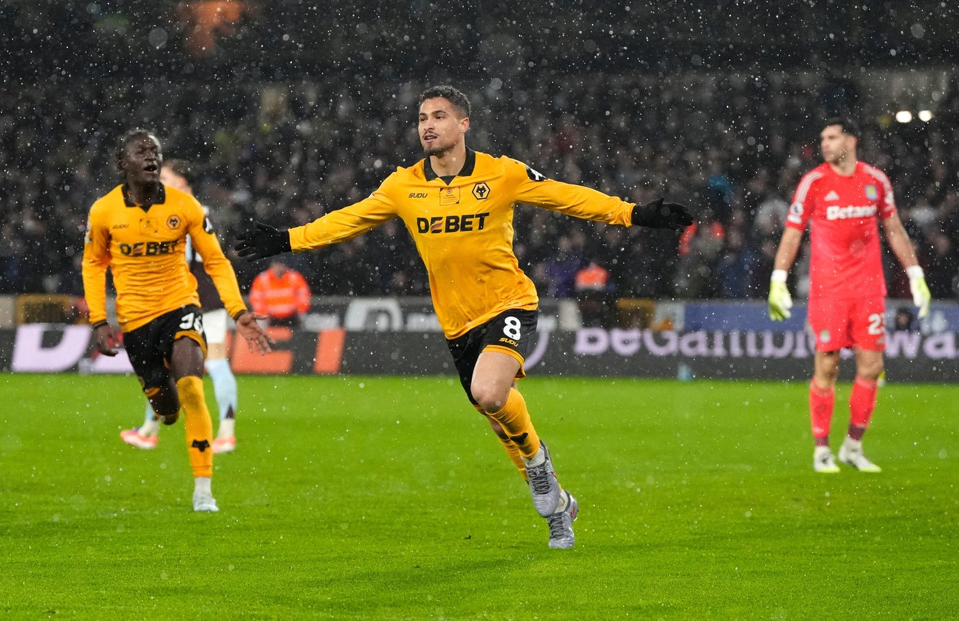 Bottom club Wolves shock high-flying Aston Villa at Molineux | iNFOnews.ca Bottom club Wolves shock high-flying Aston Villa at Molineux | iNFOnews.ca