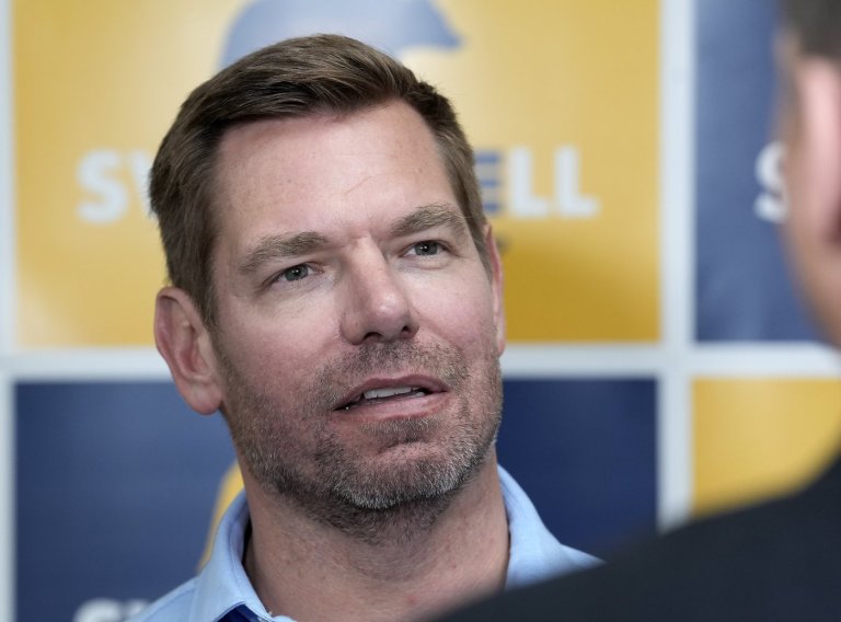 Federal agents seize devices from ex-Rep. Eric Swalwell in sexual misconduct probe, AP source says | iNFOnews.ca