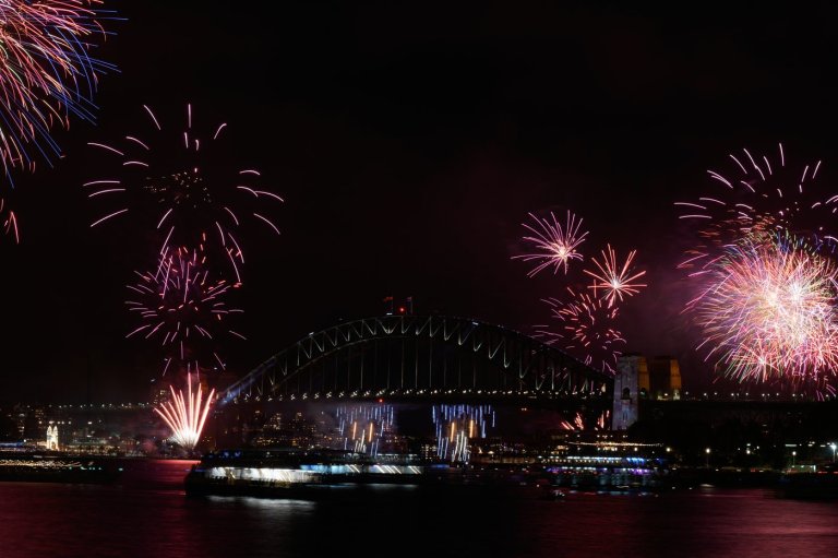 New Zealand's Auckland kicks off 2026 celebrations with fireworks | iNFOnews.ca