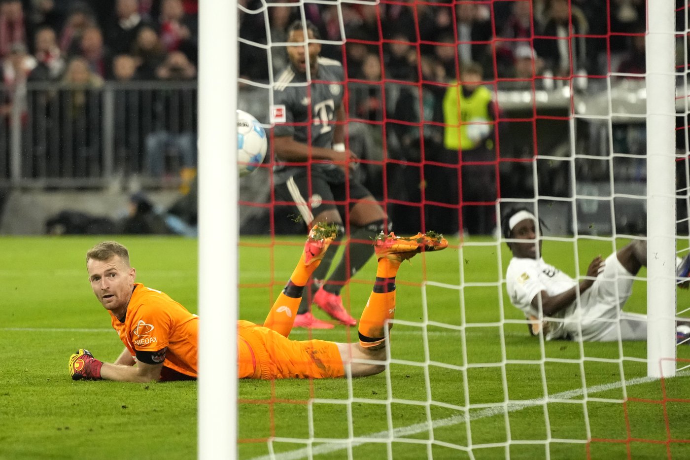 Stalemate between Bayern and Leverkusen, St Pauli enjoys first Bundesliga win in 13 years | iNFOnews.ca