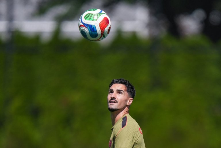 Canadian World Cup hero Stephen Eustaquio signs with Swansea City | iNFOnews.ca