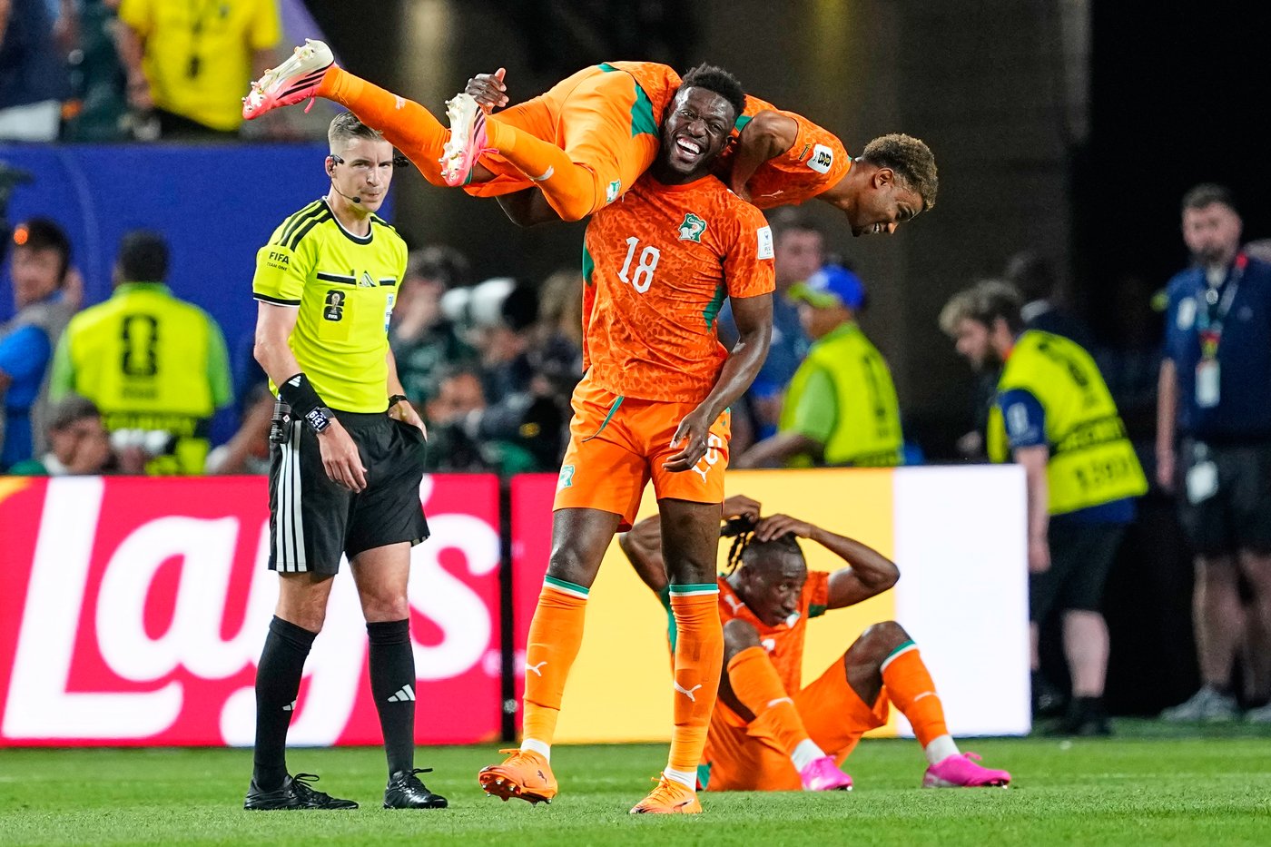 Amad Diallo scores in the 90th minute to lift Ivory Coast past Ecuador 1-0 in the World Cup | iNFOnews.ca