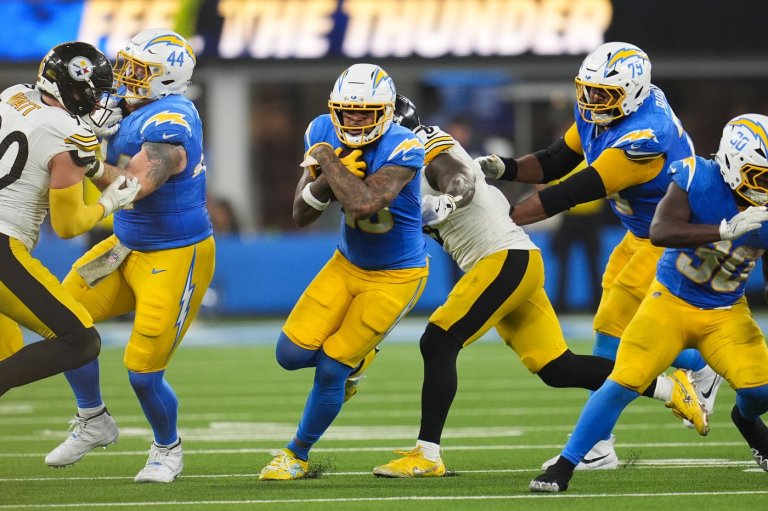 Chargers surge back into AFC West race with three straight wins | iNFOnews.ca