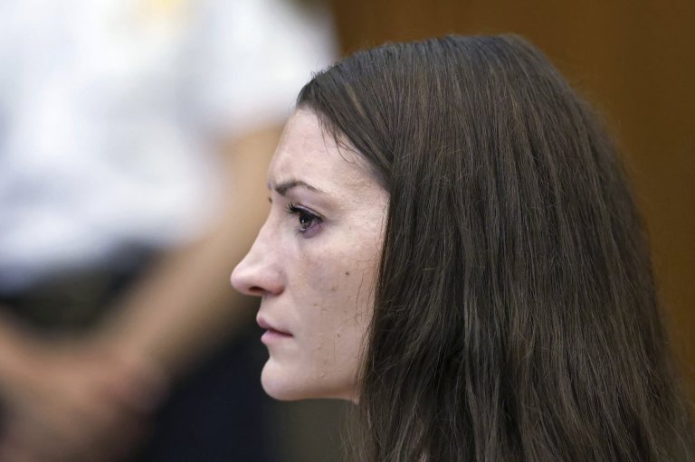 Trial of Lindsay Clancy, the mom who killed her 3 children, enters second week of testimony | iNFOnews.ca