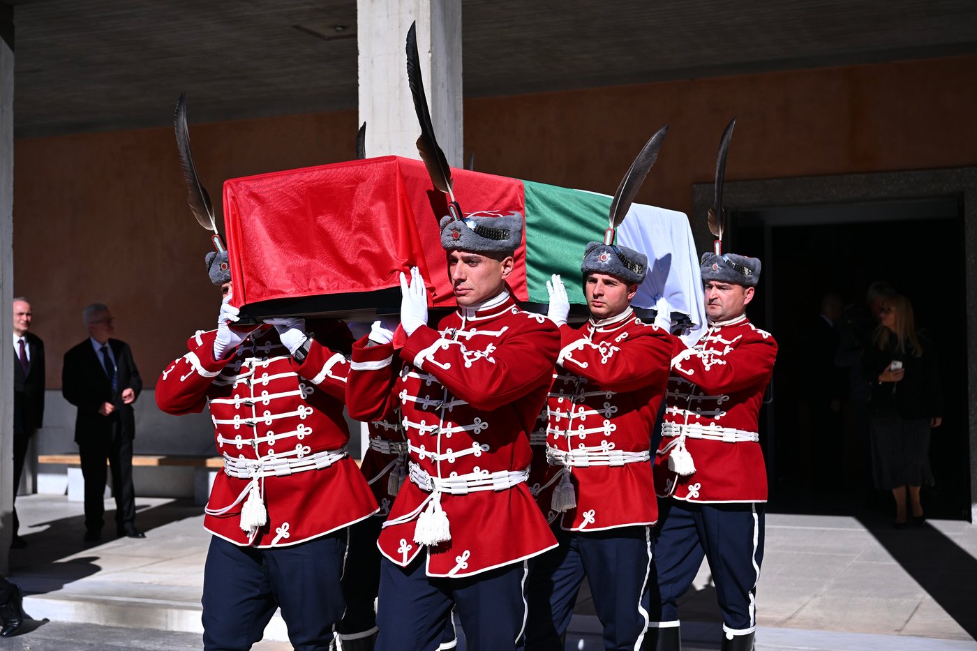 Remains of medieval king Czar Samuel arrive in Bulgaria after decades of talks with Greece | iNFOnews.ca