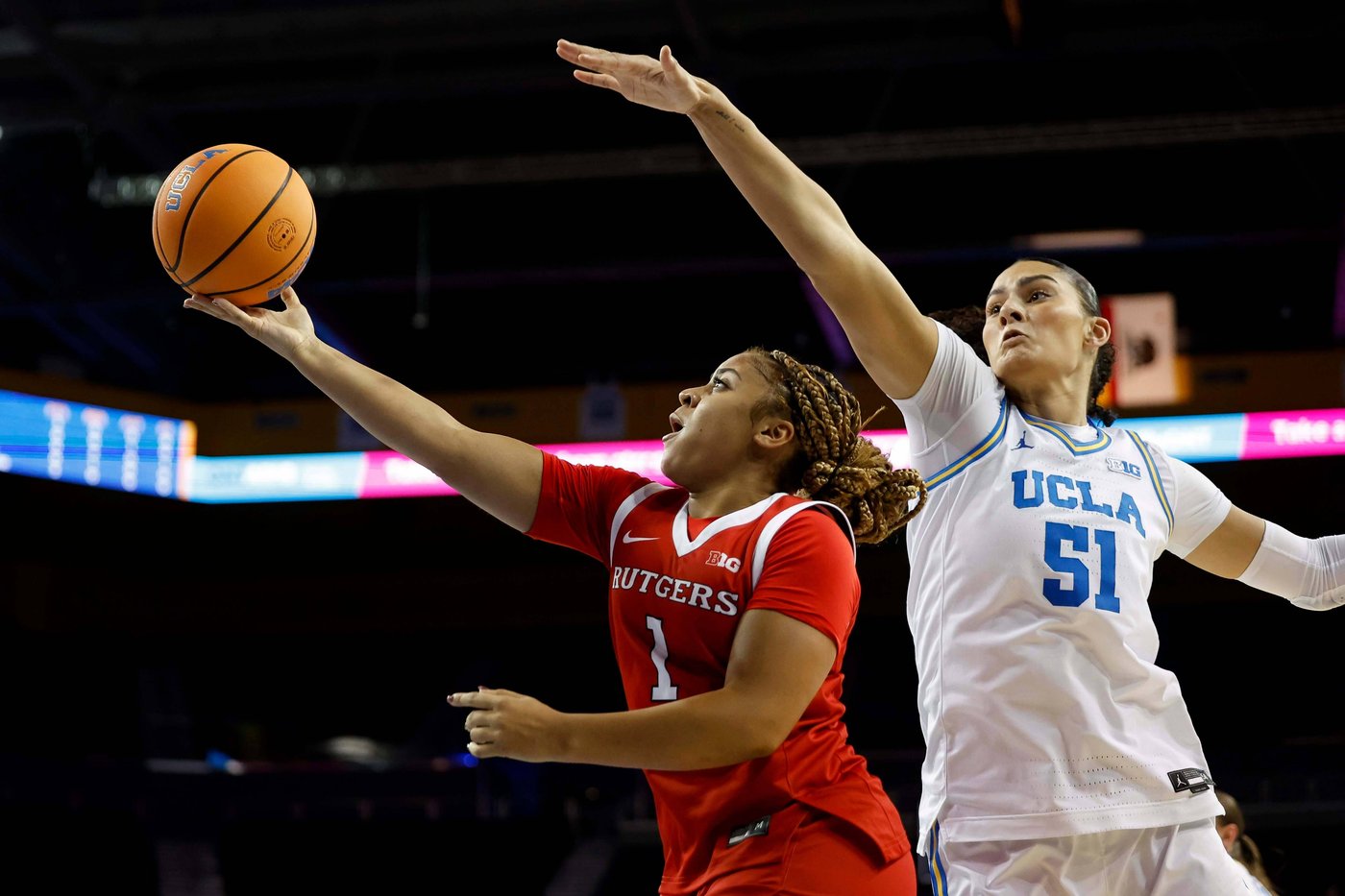 No. 2 UCLA women rout Rutgers 86-46 for 16th straight win | iNFOnews.ca