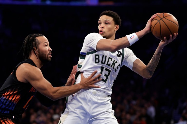 Jalen Brunson scores 37 points as Knicks fend off Bucks 118-111 and advance in NBA Cup | iNFOnews.ca