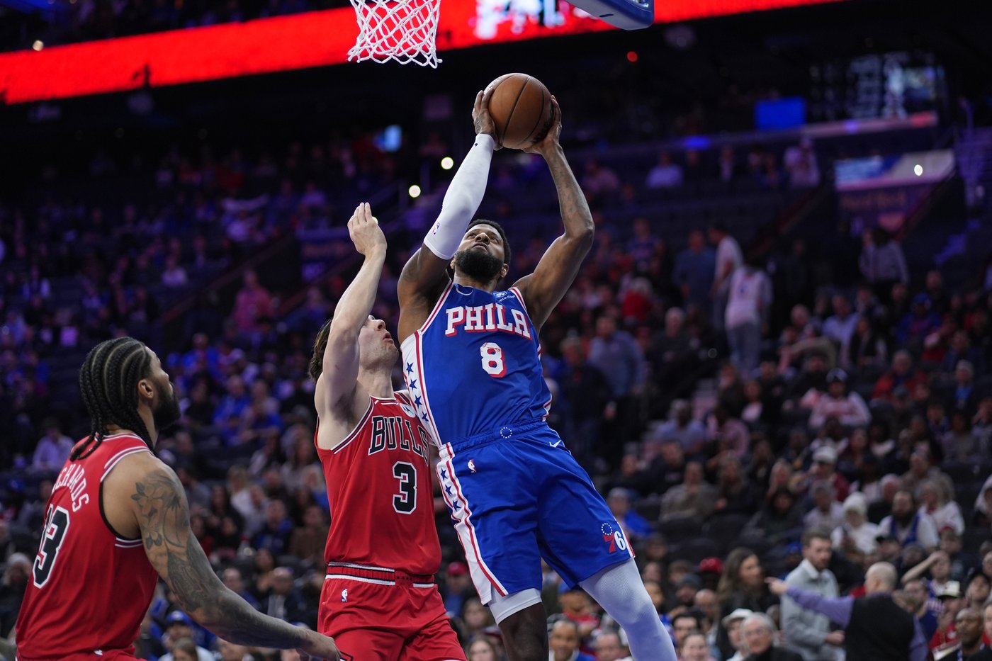 76ers' Paul George scores 28 points in first game back from 25-game drug suspension | iNFOnews.ca