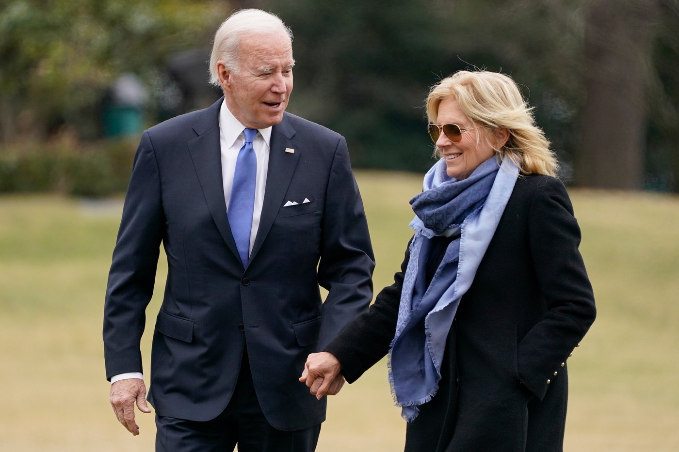 Joe and Jill Biden adopt a pair of black Lab-mix puppies named Boo and Scout | iNFOnews.ca Joe and Jill Biden adopt a pair of black Lab-mix puppies named Boo and Scout | iNFOnews.ca
