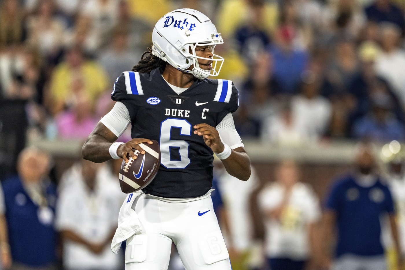 Haynes runs for 128 yards, catches go-ahead scoring pass, as Georgia Tech gives Duke 1st loss, 24-14 | iNFOnews.ca Haynes runs for 128 yards, catches go-ahead scoring pass, as Georgia Tech gives Duke 1st loss, 24-14 | iNFOnews.ca