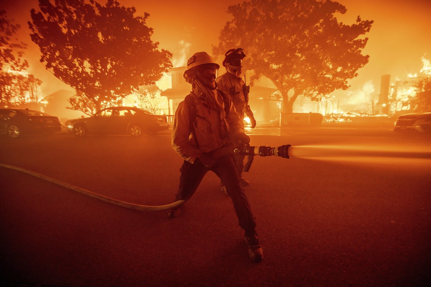 Flawed emergency alert systems lagged when residents needed them most during Los Angeles wildfires | iNFOnews.ca