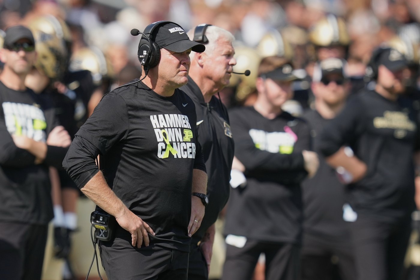 Veteran coaches surprised that stadium clock was not official clock in wild Michigan win Saturday | iNFOnews.ca