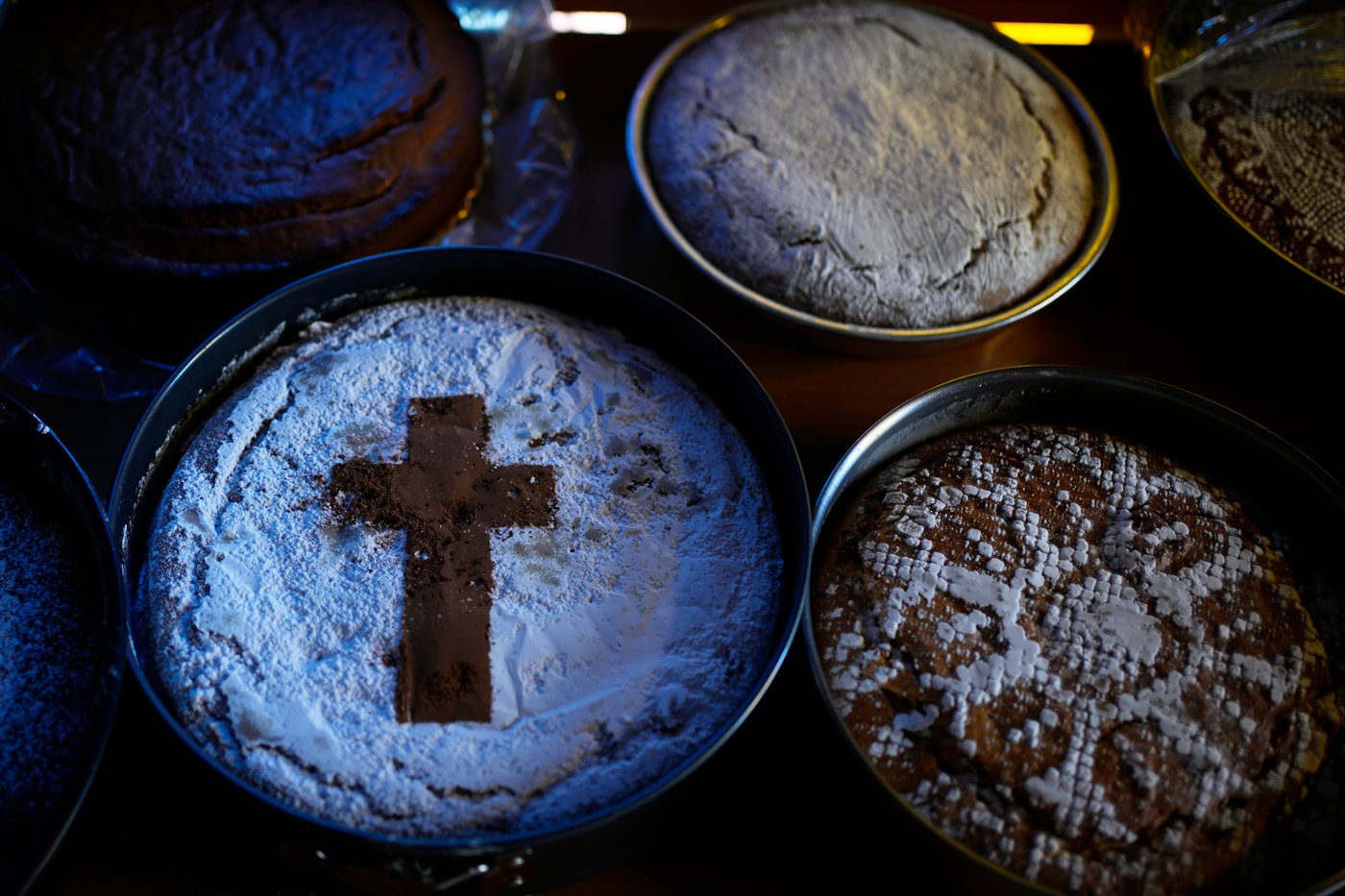 For everything from troubled hearts to lost keys, Greeks bake cakes for a wish-granting saint | iNFOnews.ca