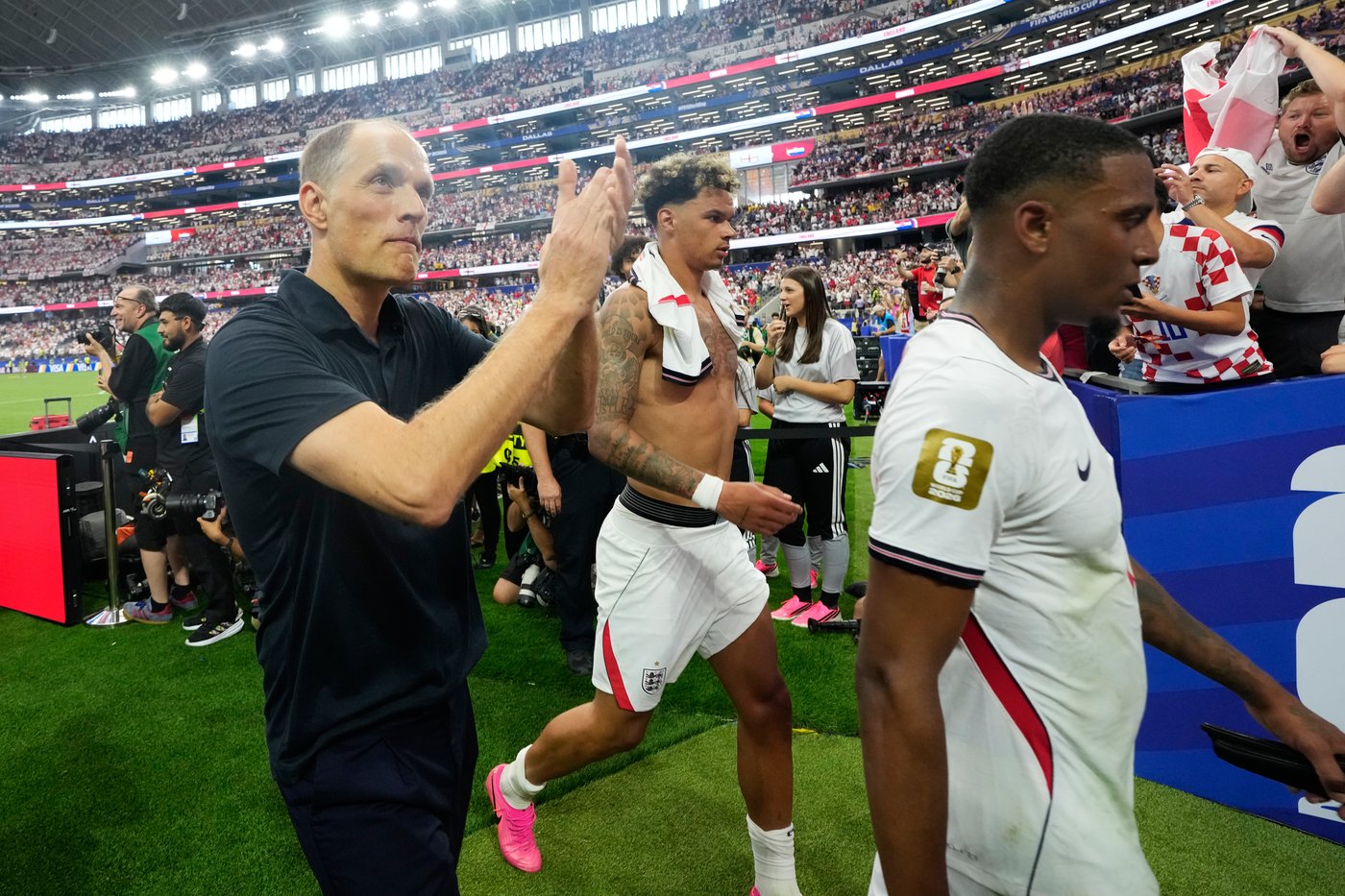 England coach Tuchel asks FIFA to move photographers obstructing his view during national anthem | iNFOnews.ca England coach Tuchel asks FIFA to move photographers obstructing his view during national anthem | iNFOnews.ca