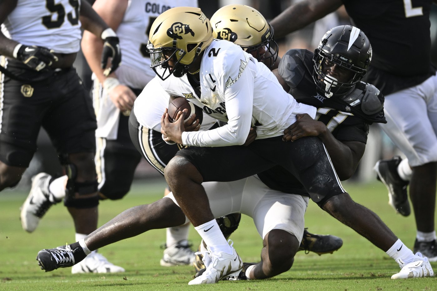 Shedeur Sanders throws for 290 yards, 3 TDs to lead improved Colorado to 48-21 rout of UCF | iNFOnews.ca Shedeur Sanders throws for 290 yards, 3 TDs to lead improved Colorado to 48-21 rout of UCF | iNFOnews.ca