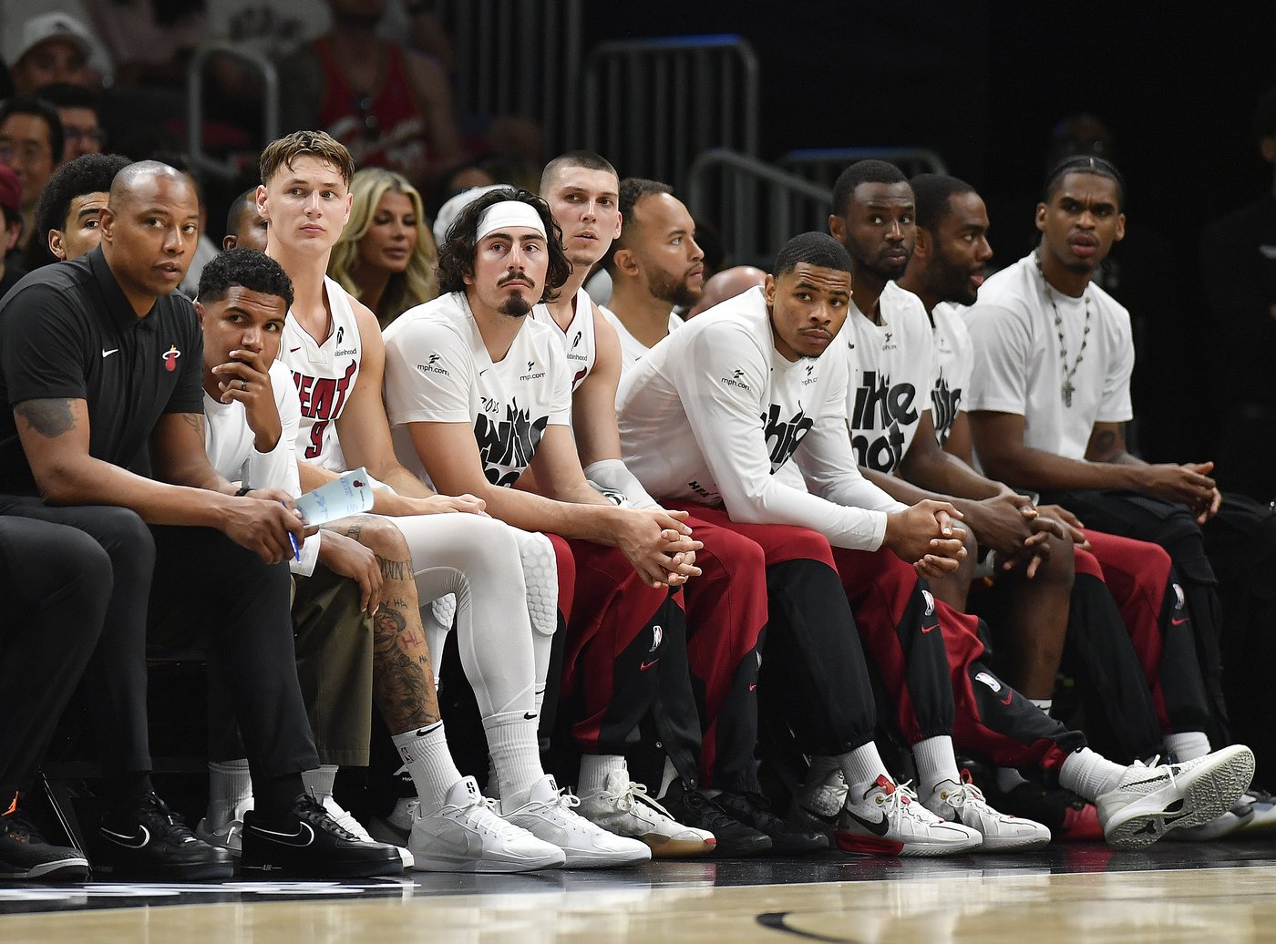 Monday's NBA games: Cavaliers-Heat and Rockets-Warriors | iNFOnews.ca