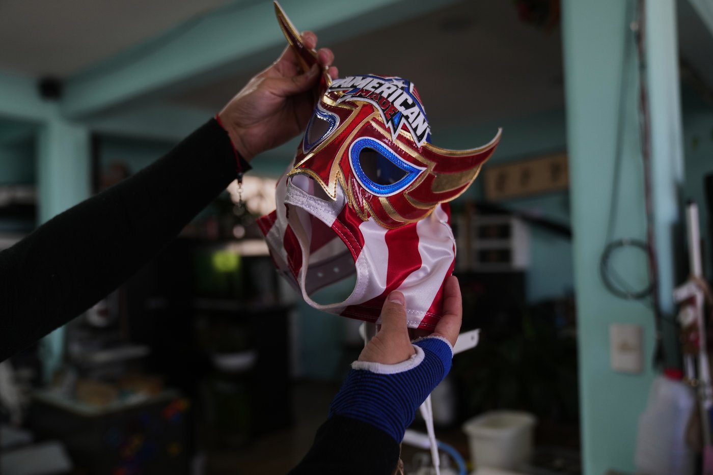 From Arena Mexico to the World Cup, a wrestling-mask boom is taking shape | iNFOnews.ca