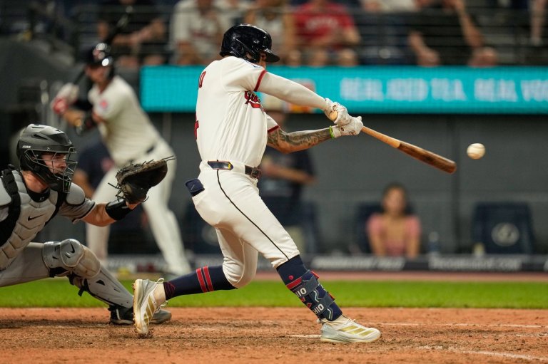Brayan Rocchio hits 2-run homer in 9th to lift Guardians over White Sox 6-5 in AL Central showdown | iNFOnews.ca