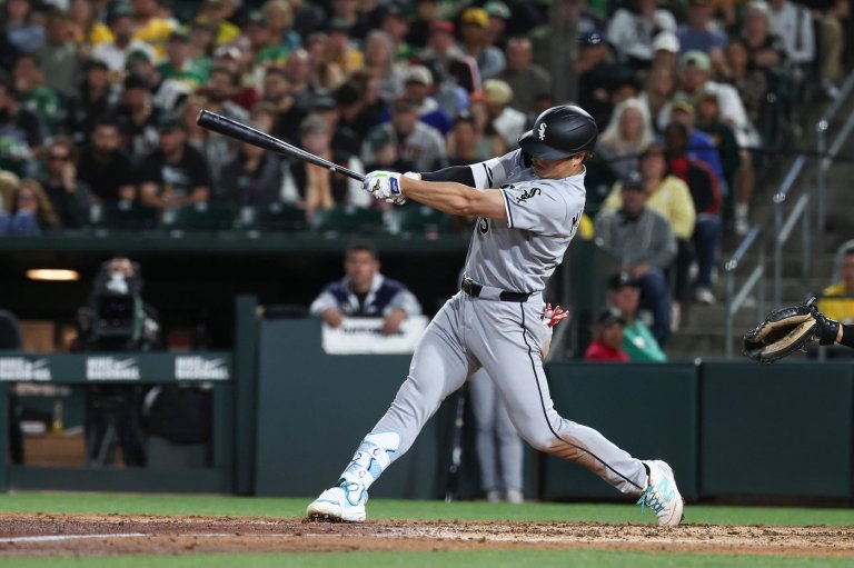 Murakami hits first career grand slam and the White Sox beat the Athletics 9-2 | iNFOnews.ca