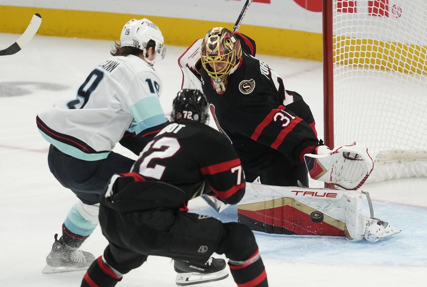 Forsberg posts shutout as Senators beat Kraken 3-0 | iNFOnews.ca Forsberg posts shutout as Senators beat Kraken 3-0 | iNFOnews.ca