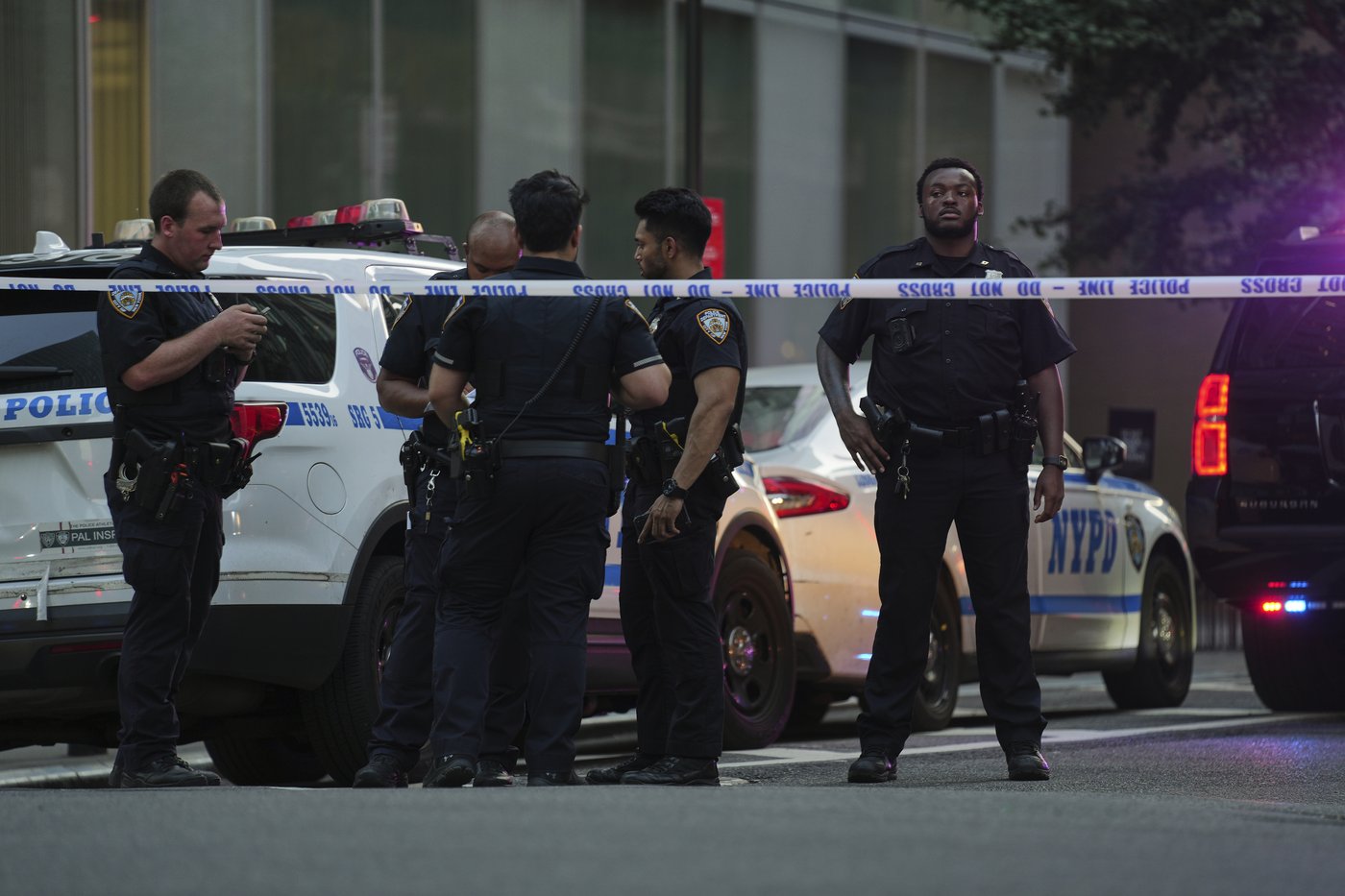 What to know about the shooting at a New York City office tower that killed 4 | iNFOnews.ca