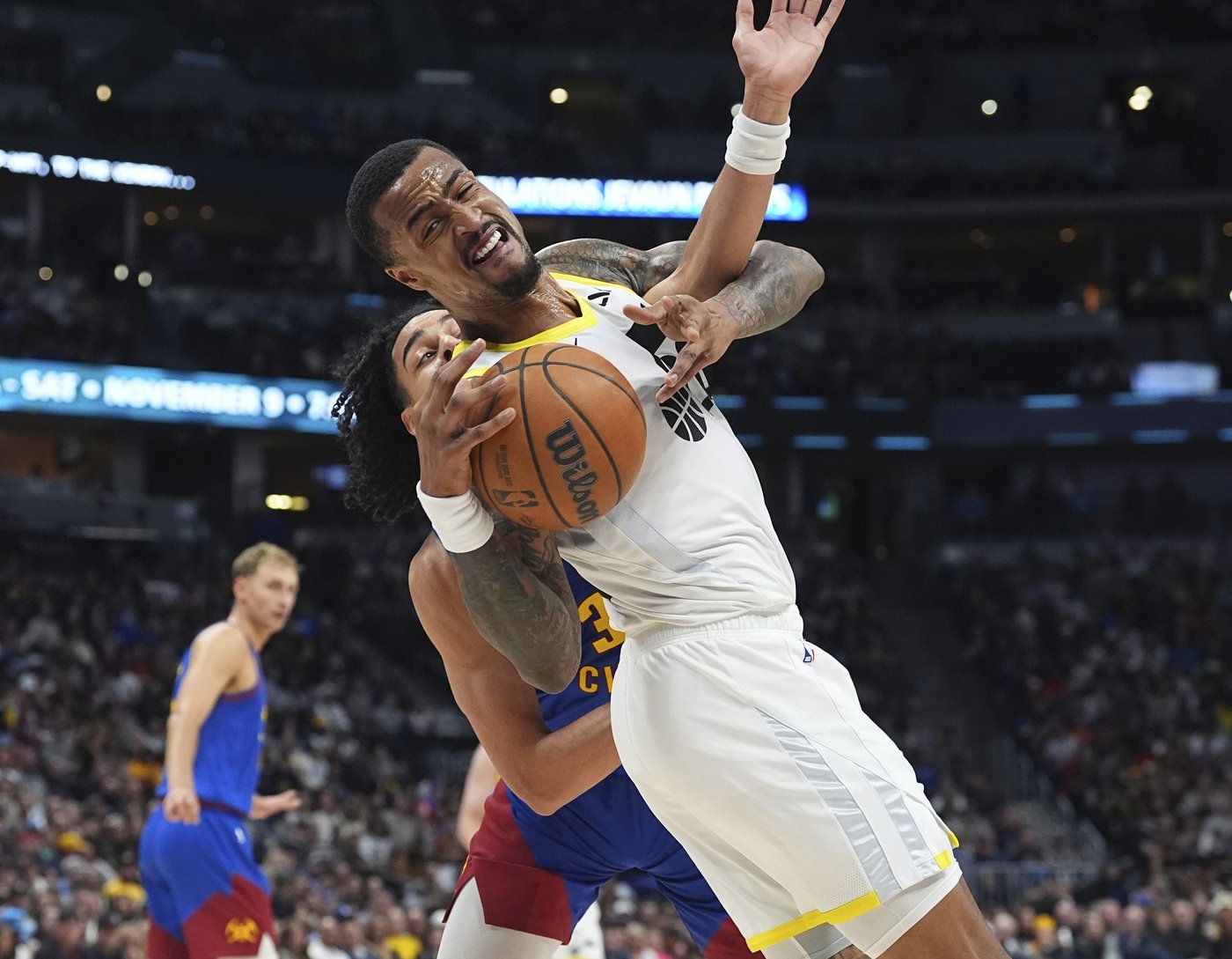 Nikola Jokic scores team-high 27 points, leading the Nuggets past the Jazz 129-103 | iNFOnews.ca