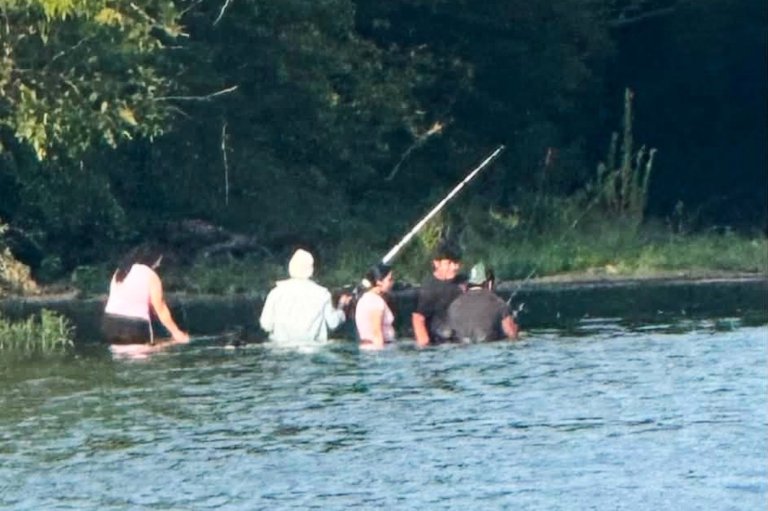 'The last picture': A passing boater's photograph may be the 5 adults who drowned in Ohio | iNFOnews.ca
