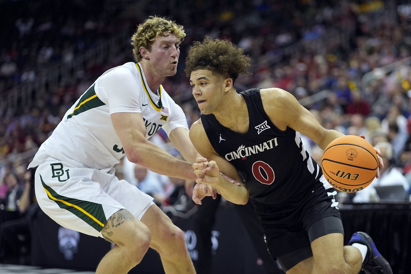 Bearcats looking for first NCAA Tournament berth since 2019 as they embark on second Big 12 season | iNFOnews.ca Bearcats looking for first NCAA Tournament berth since 2019 as they embark on second Big 12 season | iNFOnews.ca