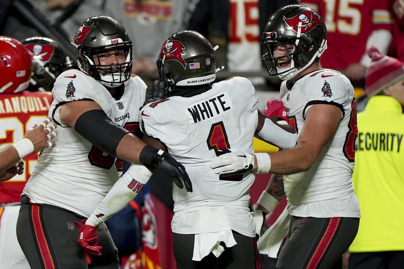 Bucs running back Rachaad White finally gets to step foot in Arrowhead Stadium - and its end zone | iNFOnews.ca Bucs running back Rachaad White finally gets to step foot in Arrowhead Stadium - and its end zone | iNFOnews.ca