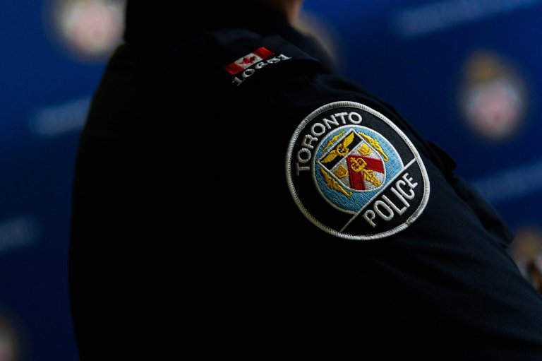 'SMS blasters' that mimic cell towers seized in Toronto cybercrime investigation | iNFOnews.ca