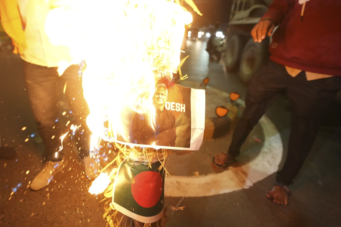 Supporters of Bangladesh Nationalist Party hold protest march as tensions continue with India | iNFOnews.ca Supporters of Bangladesh Nationalist Party hold protest march as tensions continue with India | iNFOnews.ca
