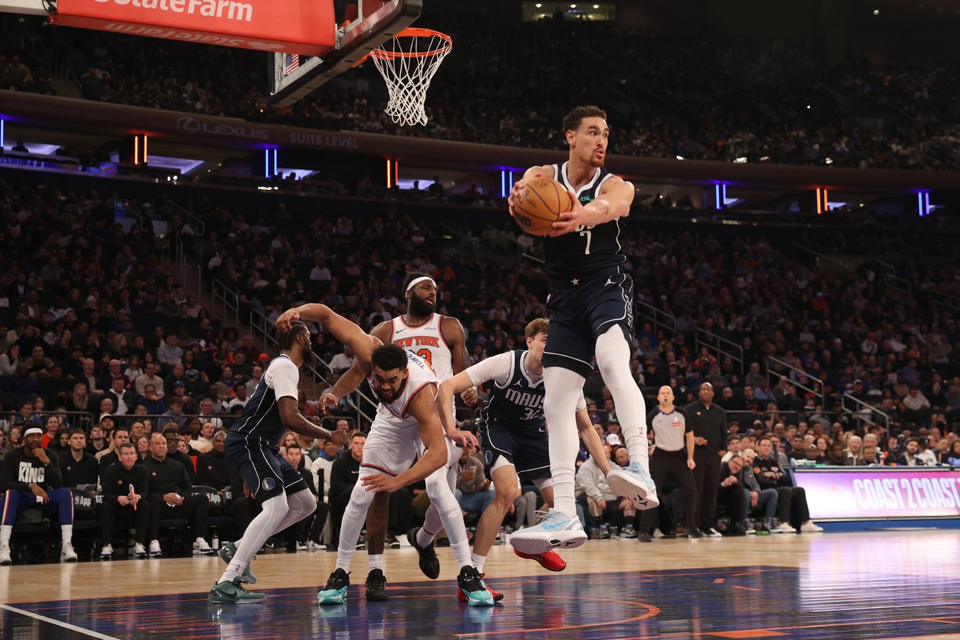 Cooper Flagg returns to help Mavericks blow out Knicks as boos rain down at Madison Square Garden | iNFOnews.ca
