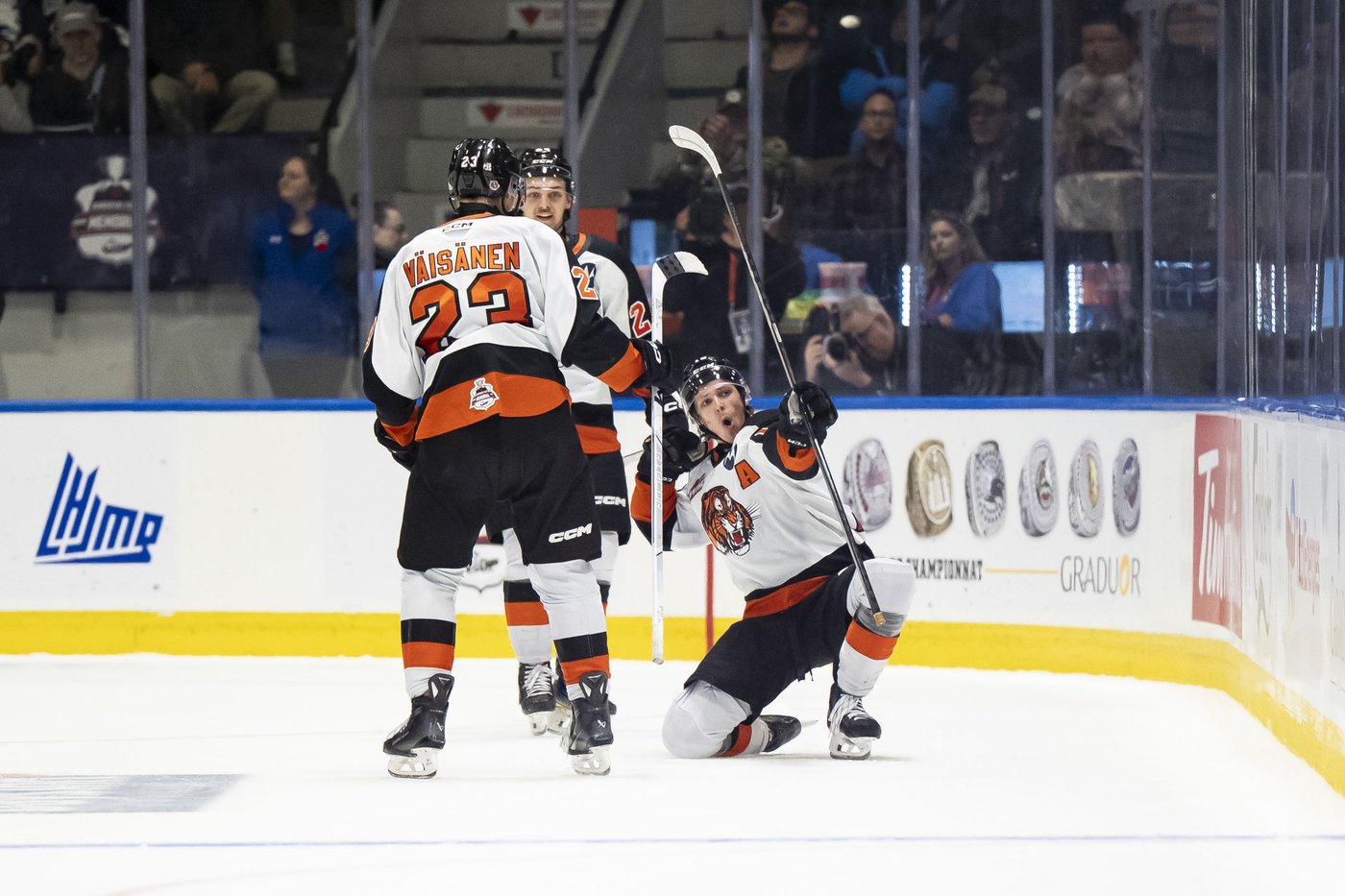 Memorial Cup: St. Martin lifts Medicine Hat Tigers over Rimouski Océanic 5-4 | iNFOnews.ca Memorial Cup: St. Martin lifts Medicine Hat Tigers over Rimouski Océanic 5-4 | iNFOnews.ca