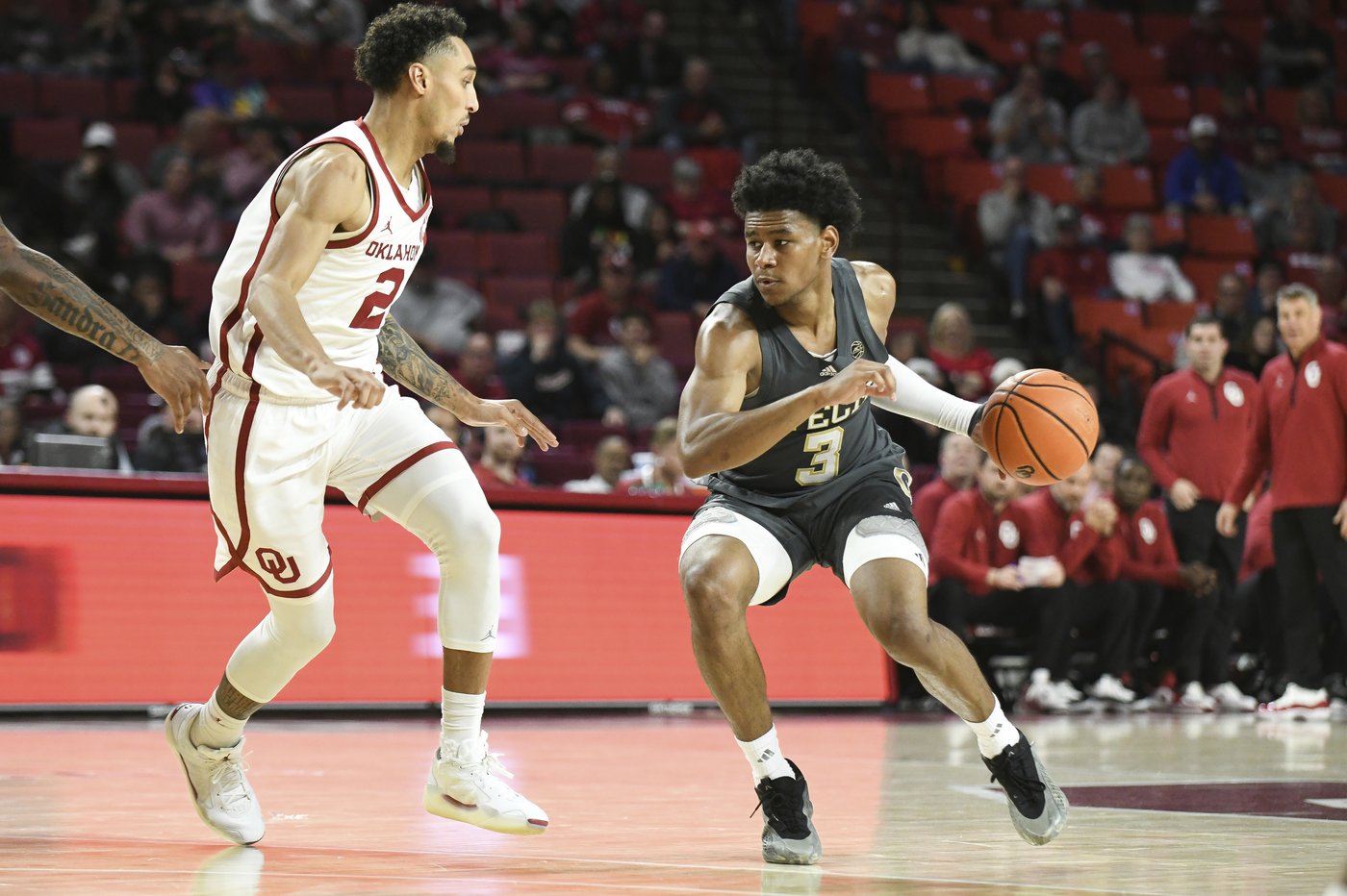Fears scores 18 as No. 21 Oklahoma beats Georgia Tech 76-61 in SEC/ACC Challenge | iNFOnews.ca