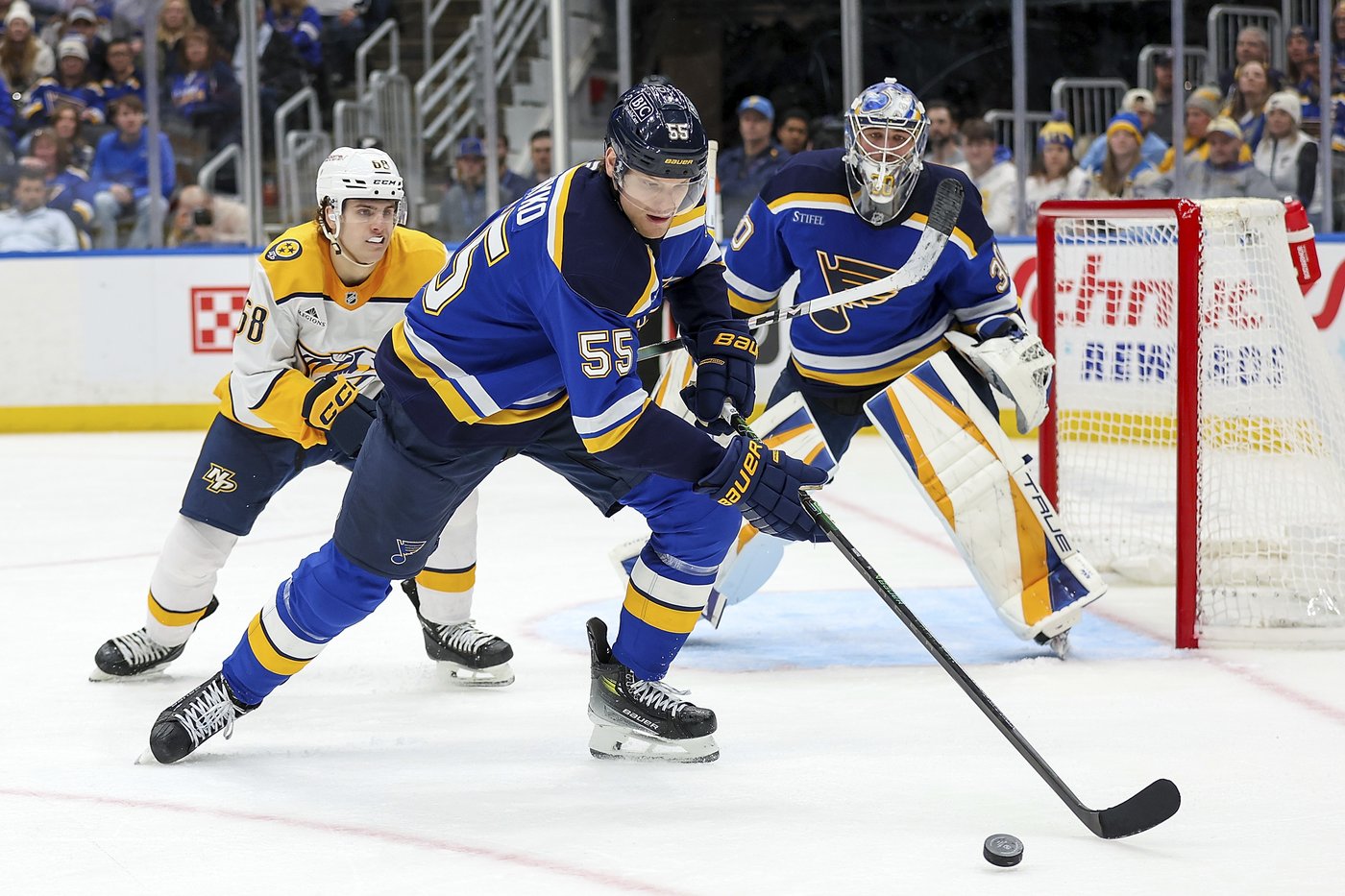 Thomas scores twice and the Blues beat the Predators 7-4 | iNFOnews.ca