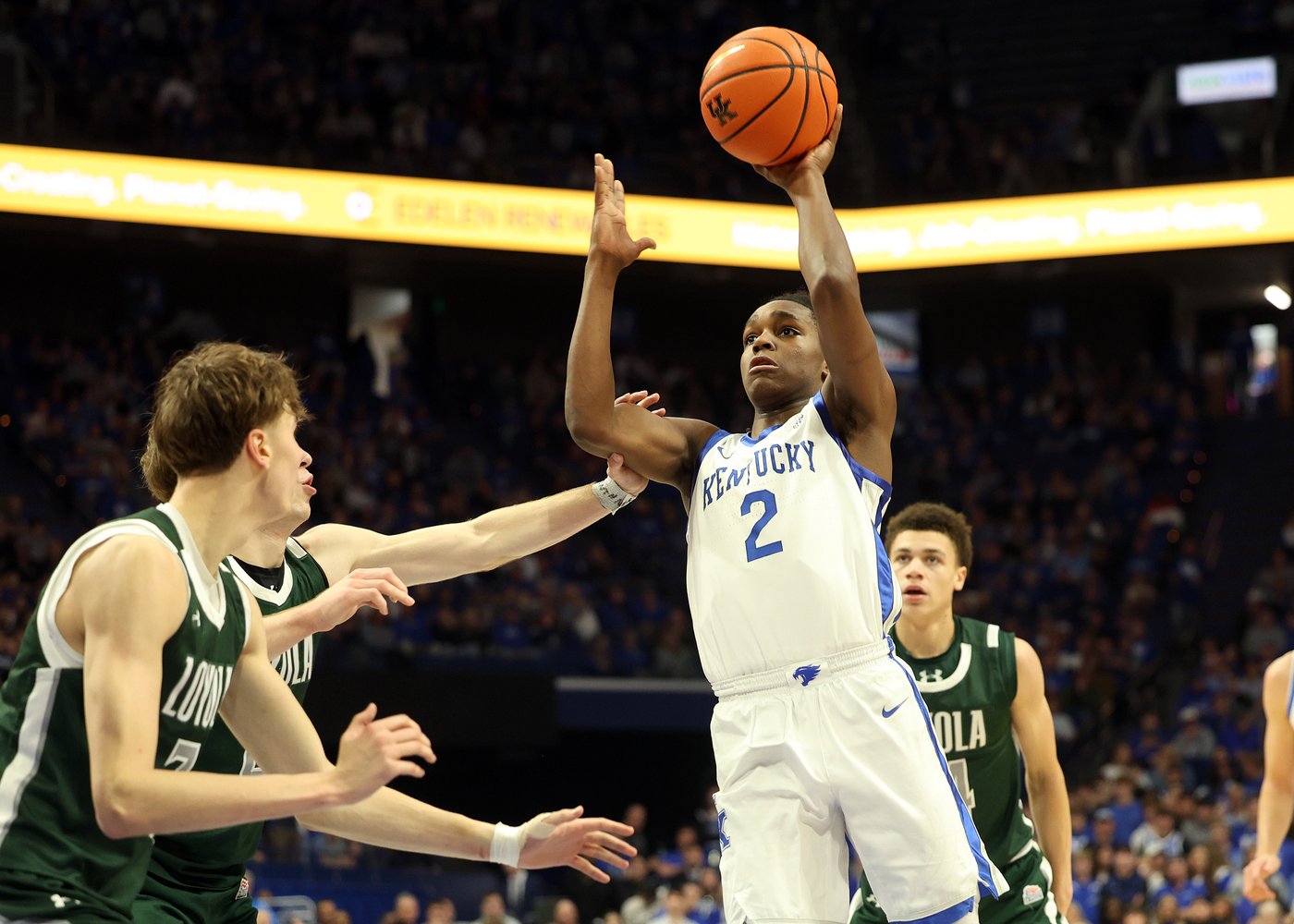 Chandler and Williams help No. 12 Kentucky breeze past Loyola of Maryland, 88-46 | iNFOnews.ca