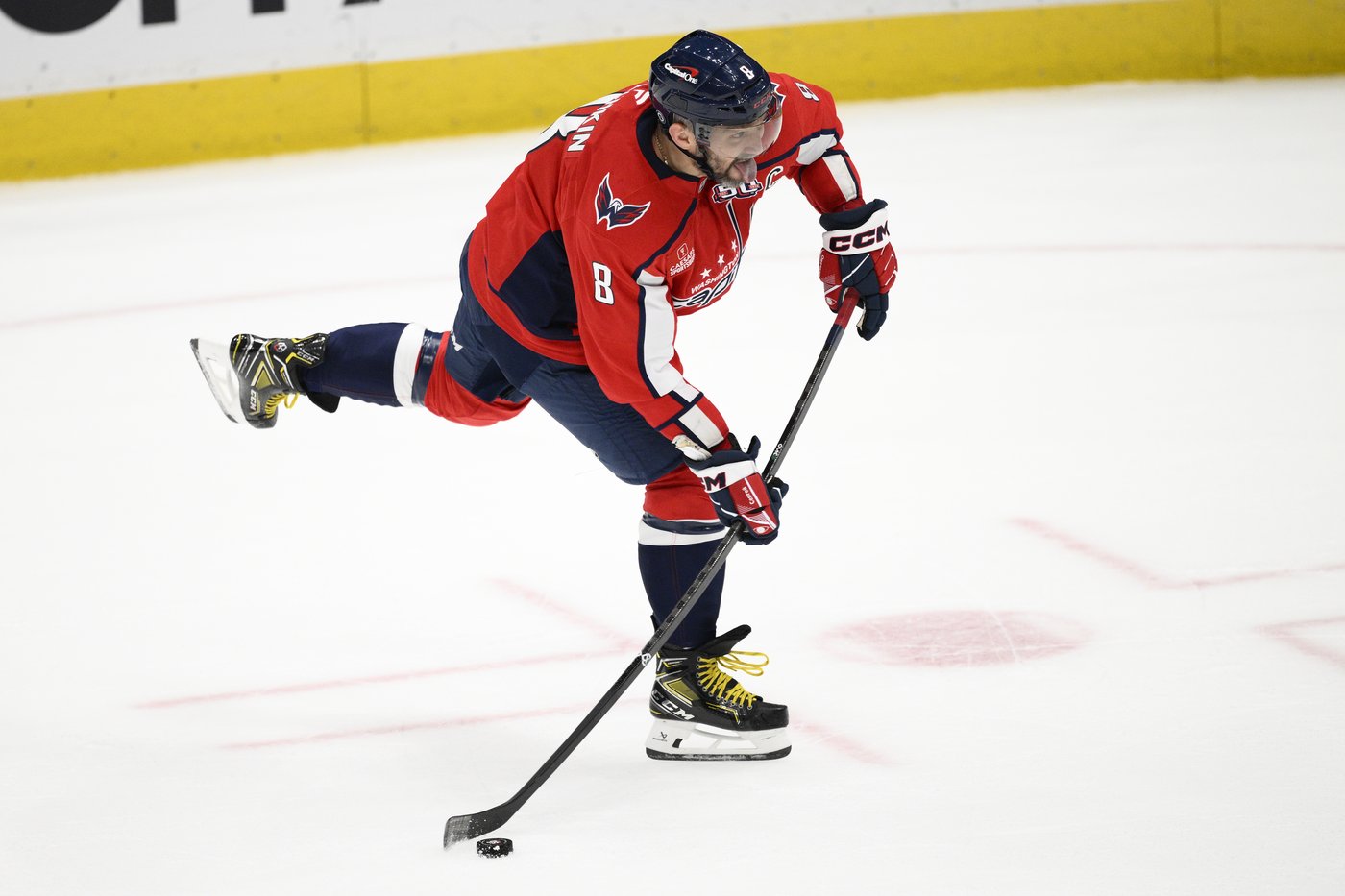 Alex Ovechkin scores his 858th goal and is on pace to break Wayne Gretzky's record this season | iNFOnews.ca