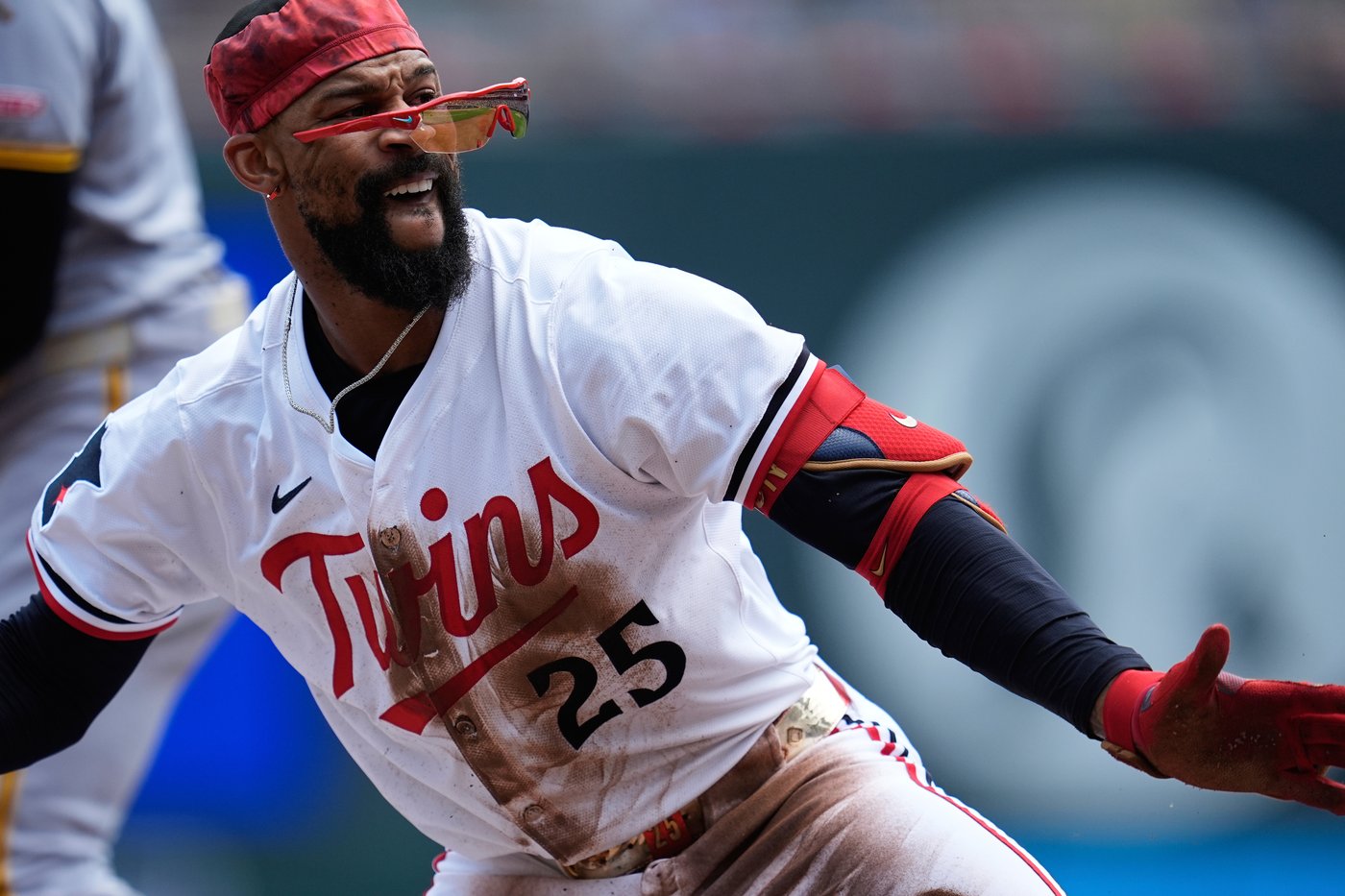 Twins' Byron Buxton hits for the cycle, the first at Target Field since the ballpark opened in 2010 | iNFOnews.ca
