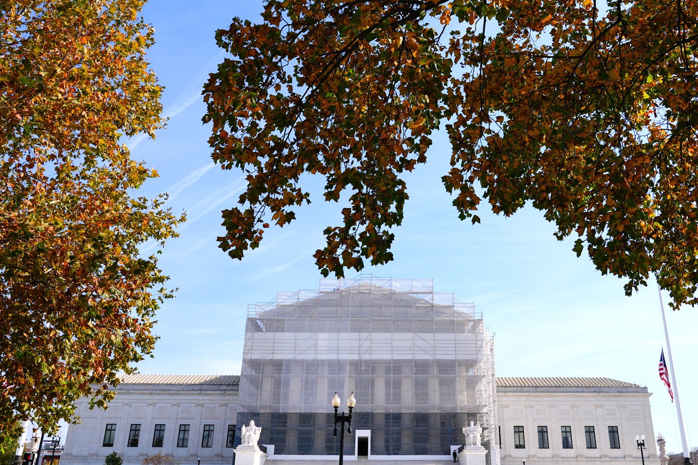 Louisiana prison guards cut a Rastafari inmate's dreadlocks. Supreme Court will decide if he can sue | iNFOnews.ca