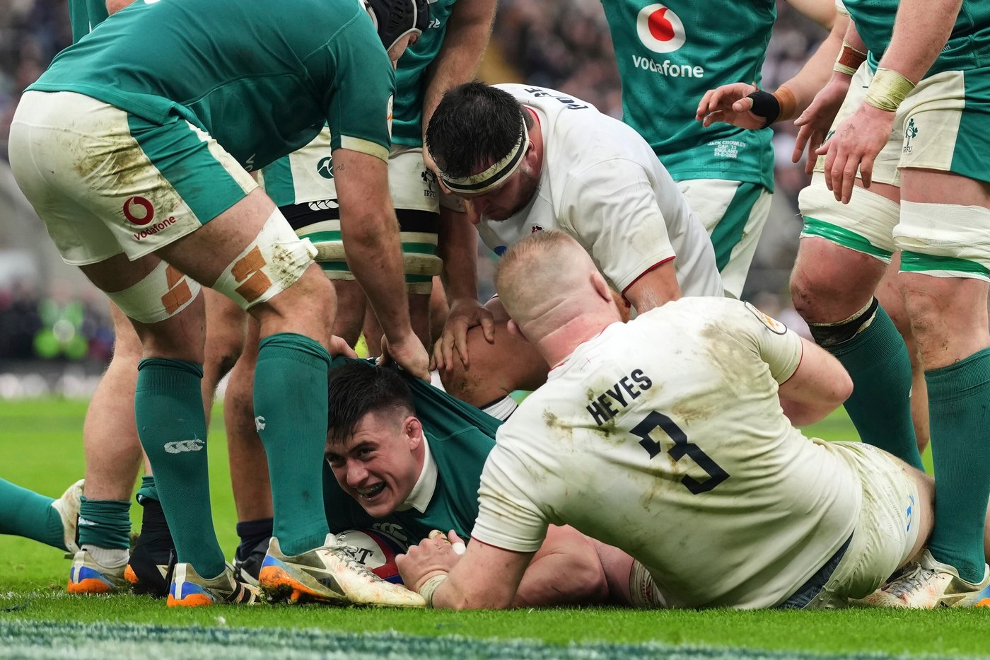 Ireland stuns England at Twickenham in a 42-21 rout and revives Six Nations hopes | iNFOnews.ca Ireland stuns England at Twickenham in a 42-21 rout and revives Six Nations hopes | iNFOnews.ca